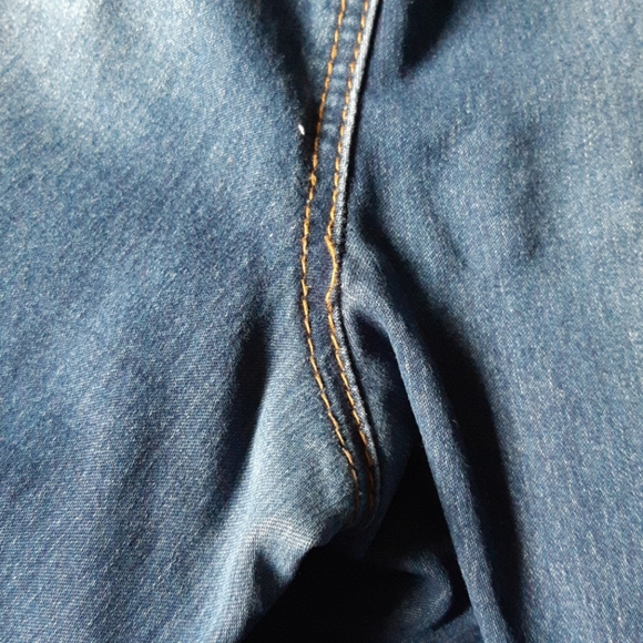 Jeans - Picture 5 of 5